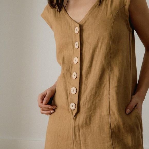 Harly Jae Beatriz Jumpsuit Camel size small - Picture 4 of 4